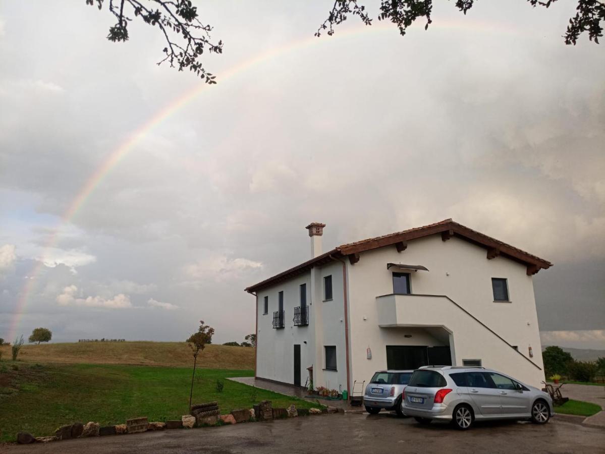 Agriturismo Casale Lisalola Hotel Sutri Luaran gambar