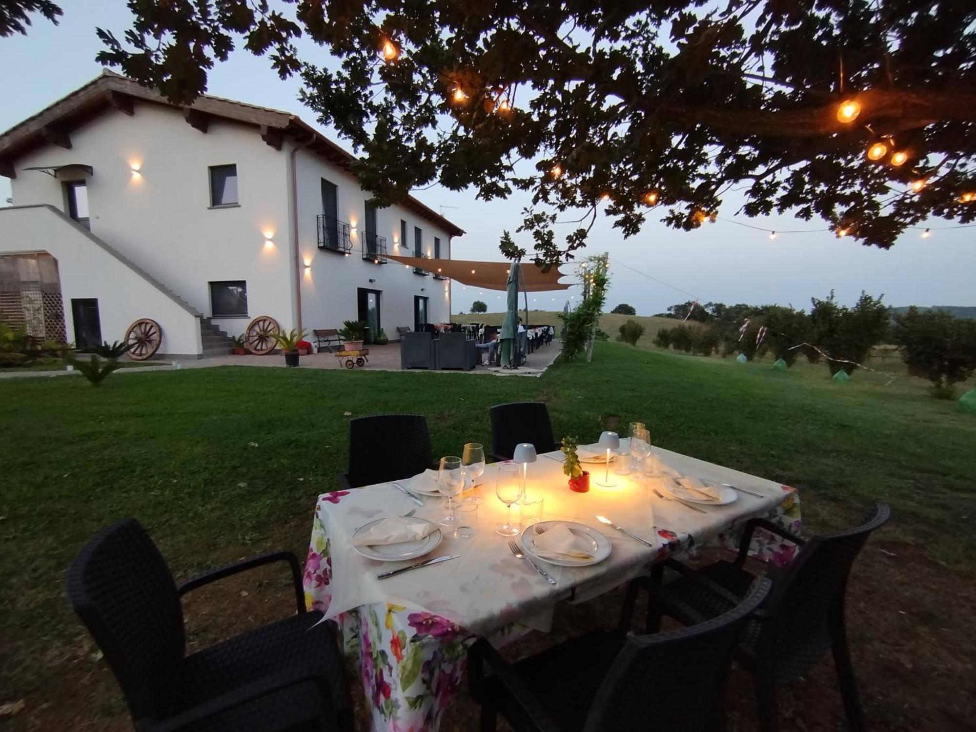 Agriturismo Casale Lisalola Hotel Sutri Luaran gambar